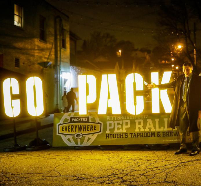 temp171125-pittsburgh-pep-rally-siegle-35--nfl_mezz_1280_1024