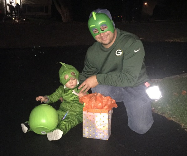 A Green Gold Halloween